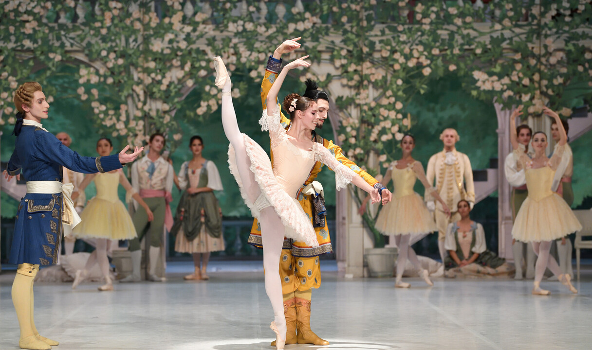 Staatsoper Stuttgart, Das Stuttgarter Ballett Und Schauspiel Stuttgart ...